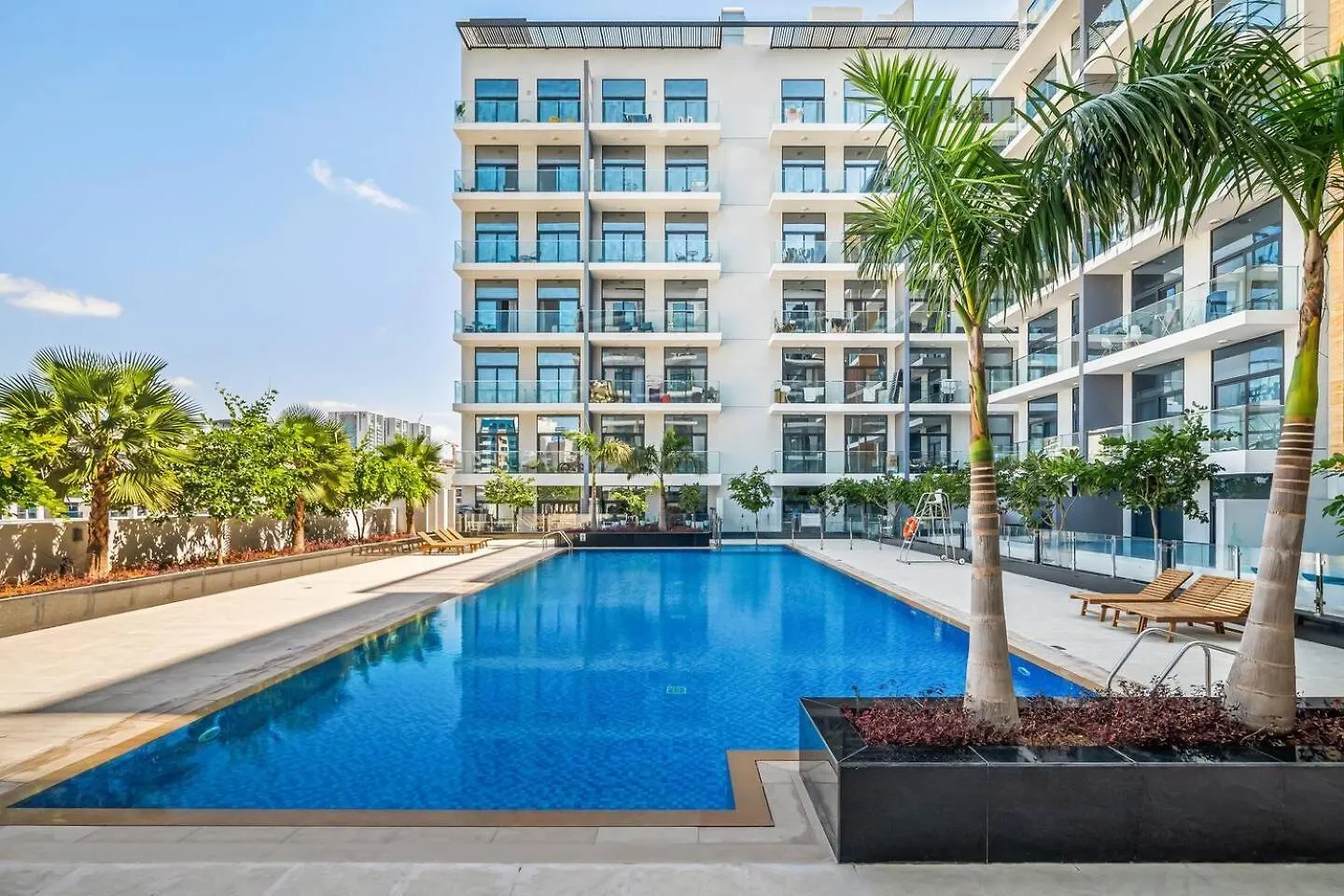 Family Friendly - Center Location Apartment Dubai