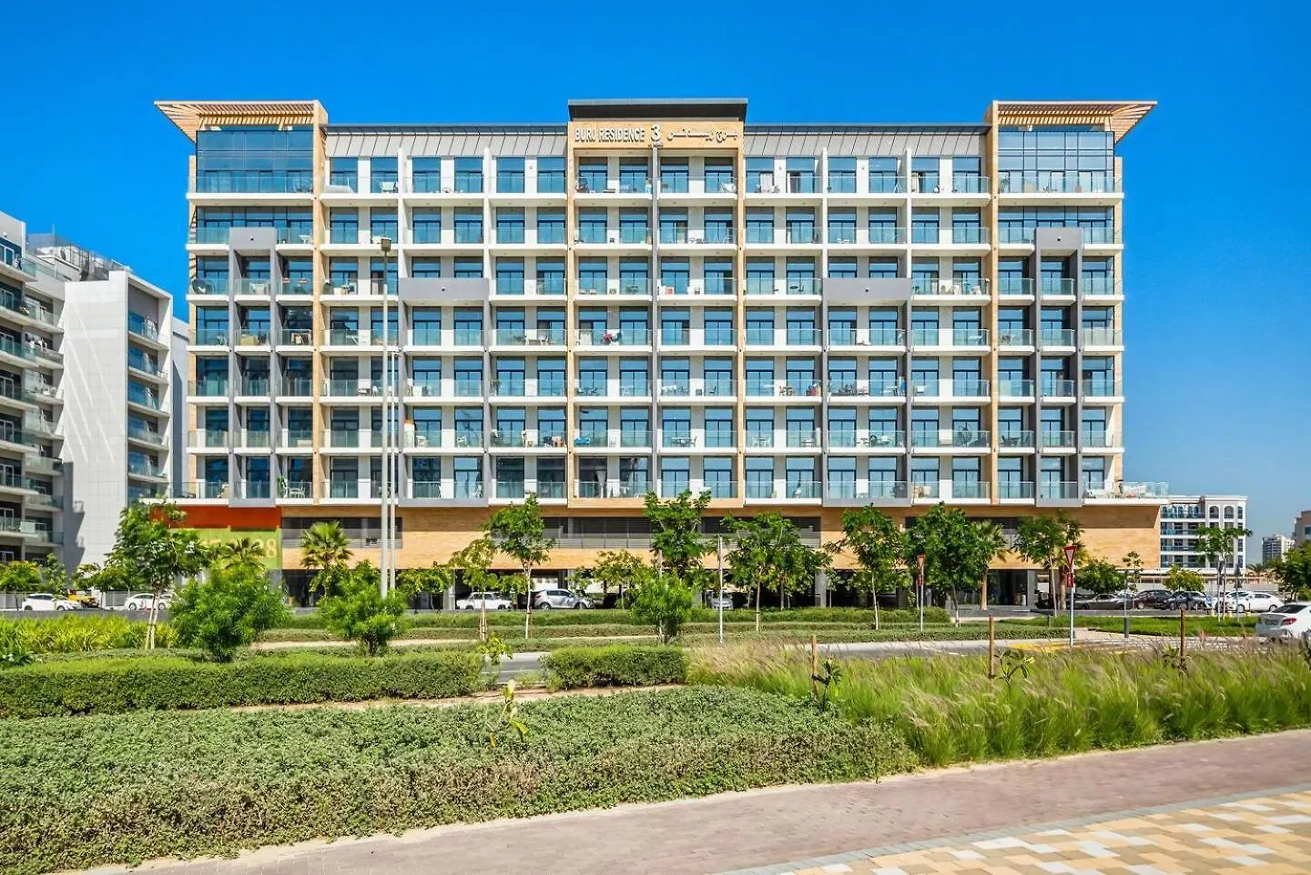 Family Friendly - Center Location Apartment Dubai